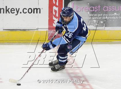 Thumbnail 1 in Seton Hall Prep vs. Bergen Catholic (Notre Dame New Year's Invitational Consolation) photogallery.
