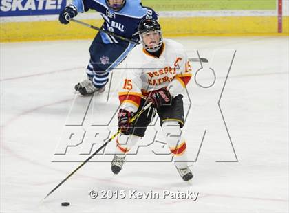 Thumbnail 1 in Seton Hall Prep vs. Bergen Catholic (Notre Dame New Year's Invitational Consolation) photogallery.