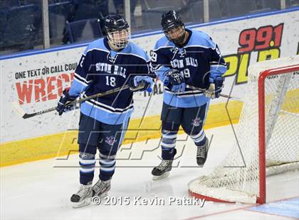 Thumbnail 1 in Seton Hall Prep vs. Bergen Catholic (Notre Dame New Year's Invitational Consolation) photogallery.