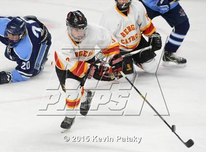 Thumbnail 1 in Seton Hall Prep vs. Bergen Catholic (Notre Dame New Year's Invitational Consolation) photogallery.