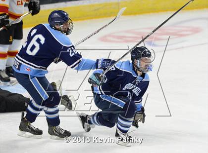 Thumbnail 3 in Seton Hall Prep vs. Bergen Catholic (Notre Dame New Year's Invitational Consolation) photogallery.
