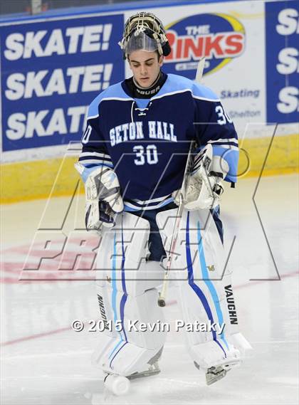 Thumbnail 2 in Seton Hall Prep vs. Bergen Catholic (Notre Dame New Year's Invitational Consolation) photogallery.