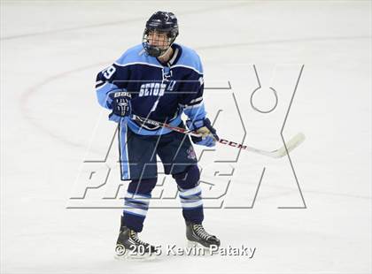 Thumbnail 1 in Seton Hall Prep vs. Bergen Catholic (Notre Dame New Year's Invitational Consolation) photogallery.