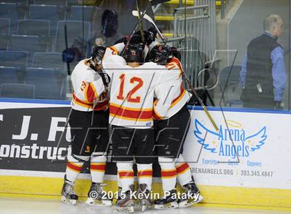 Thumbnail 2 in Seton Hall Prep vs. Bergen Catholic (Notre Dame New Year's Invitational Consolation) photogallery.