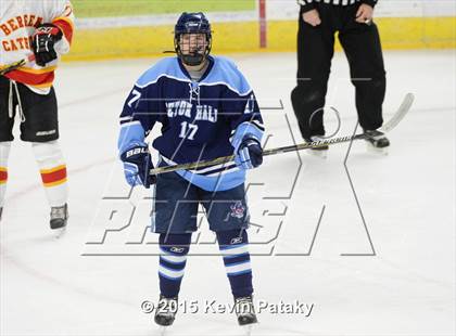 Thumbnail 1 in Seton Hall Prep vs. Bergen Catholic (Notre Dame New Year's Invitational Consolation) photogallery.