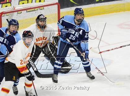 Thumbnail 3 in Seton Hall Prep vs. Bergen Catholic (Notre Dame New Year's Invitational Consolation) photogallery.