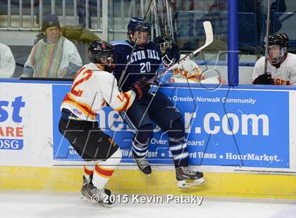 Thumbnail 3 in Seton Hall Prep vs. Bergen Catholic (Notre Dame New Year's Invitational Consolation) photogallery.