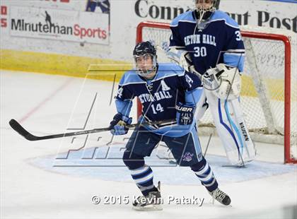 Thumbnail 2 in Seton Hall Prep vs. Bergen Catholic (Notre Dame New Year's Invitational Consolation) photogallery.