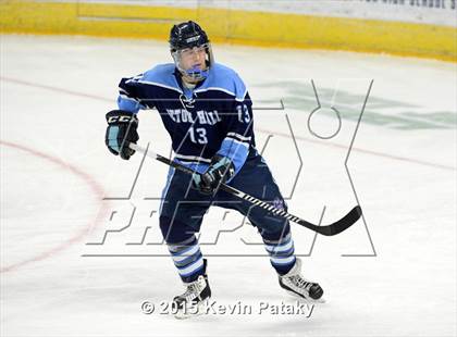 Thumbnail 1 in Seton Hall Prep vs. Bergen Catholic (Notre Dame New Year's Invitational Consolation) photogallery.