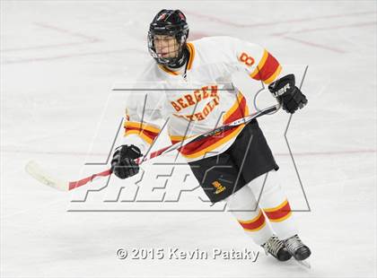 Thumbnail 2 in Seton Hall Prep vs. Bergen Catholic (Notre Dame New Year's Invitational Consolation) photogallery.