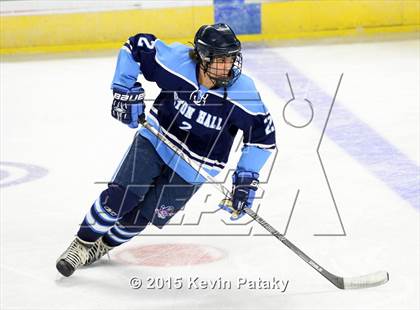 Thumbnail 3 in Seton Hall Prep vs. Bergen Catholic (Notre Dame New Year's Invitational Consolation) photogallery.
