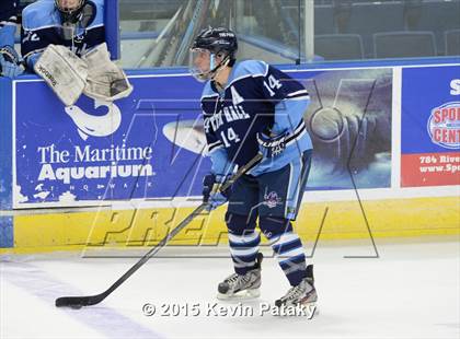 Thumbnail 1 in Seton Hall Prep vs. Bergen Catholic (Notre Dame New Year's Invitational Consolation) photogallery.