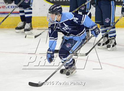Thumbnail 1 in Seton Hall Prep vs. Bergen Catholic (Notre Dame New Year's Invitational Consolation) photogallery.