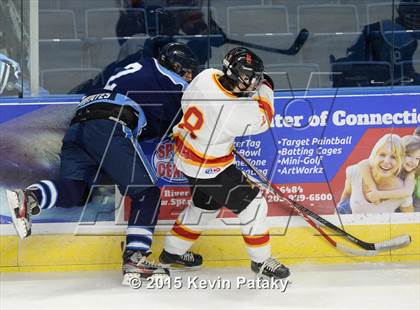 Thumbnail 1 in Seton Hall Prep vs. Bergen Catholic (Notre Dame New Year's Invitational Consolation) photogallery.