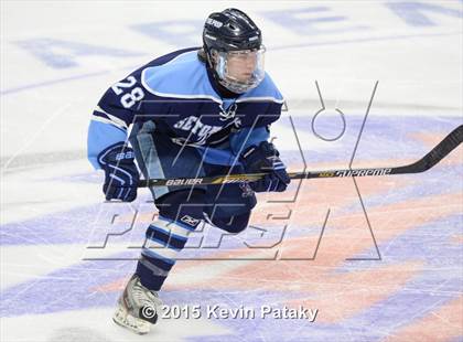 Thumbnail 2 in Seton Hall Prep vs. Bergen Catholic (Notre Dame New Year's Invitational Consolation) photogallery.
