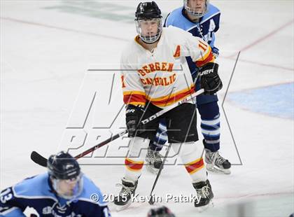 Thumbnail 2 in Seton Hall Prep vs. Bergen Catholic (Notre Dame New Year's Invitational Consolation) photogallery.