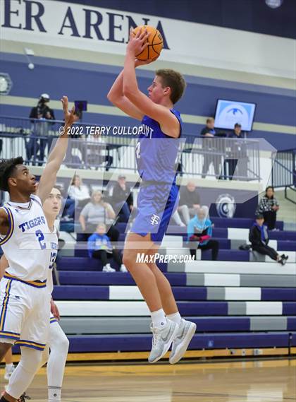 Thumbnail 3 in Fremont vs. Orem (Corner Canyon Tournament of Champions) photogallery.