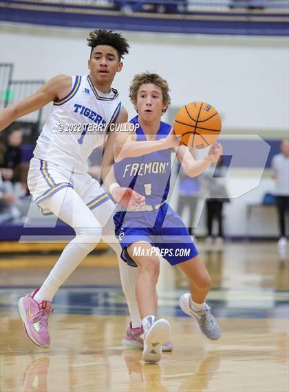 Thumbnail 2 in Fremont vs. Orem (Corner Canyon Tournament of Champions) photogallery.