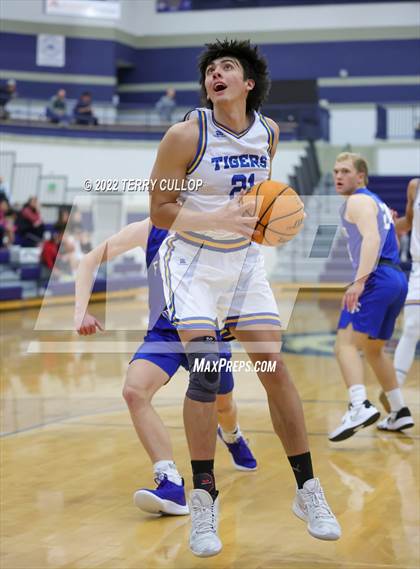 Thumbnail 1 in Fremont vs. Orem (Corner Canyon Tournament of Champions) photogallery.