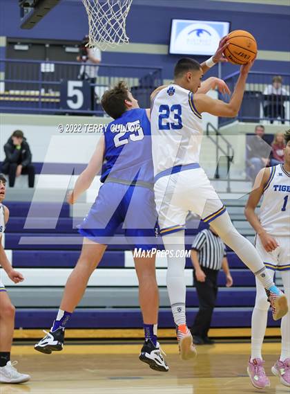 Thumbnail 2 in Fremont vs. Orem (Corner Canyon Tournament of Champions) photogallery.