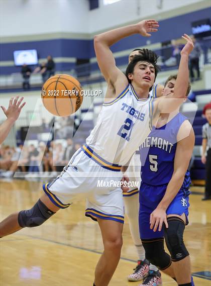 Thumbnail 2 in Fremont vs. Orem (Corner Canyon Tournament of Champions) photogallery.