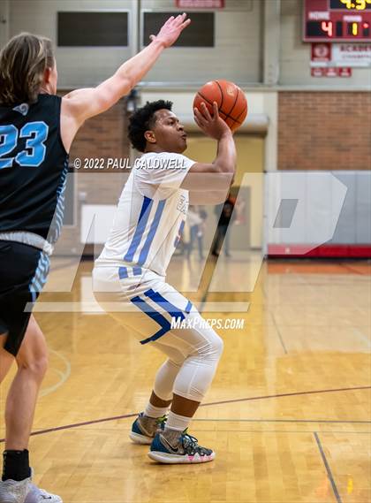 Thumbnail 1 in Rogers vs Graham-Kapowsin (SPSL 4A playoff) photogallery.