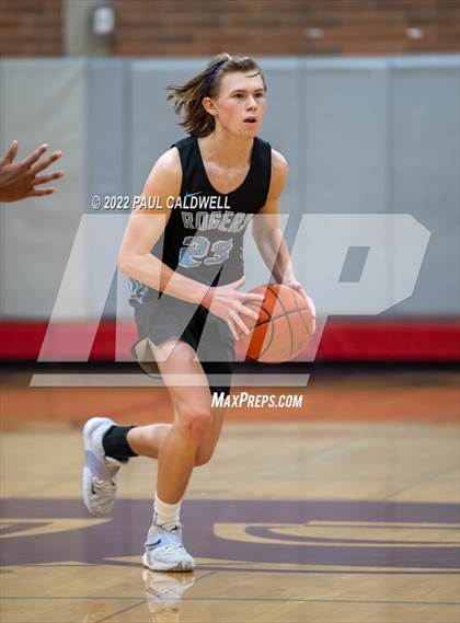 Thumbnail 3 in Rogers vs Graham-Kapowsin (SPSL 4A playoff) photogallery.