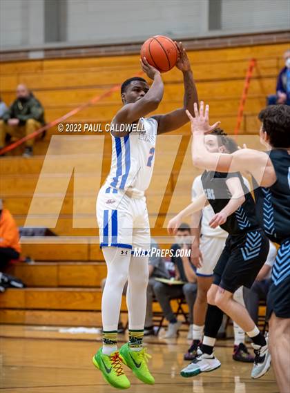 Thumbnail 1 in Rogers vs Graham-Kapowsin (SPSL 4A playoff) photogallery.