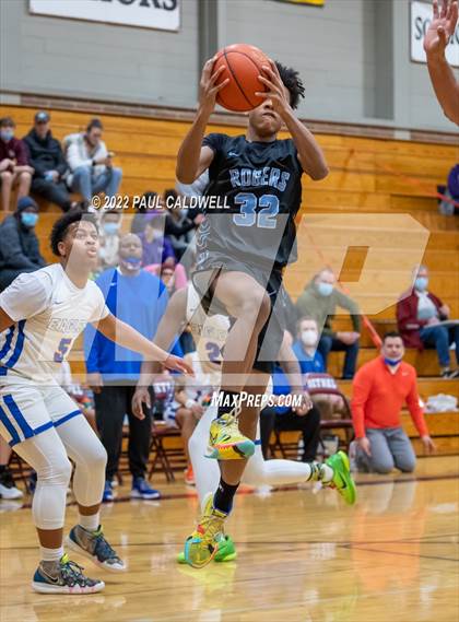 Thumbnail 1 in Rogers vs Graham-Kapowsin (SPSL 4A playoff) photogallery.