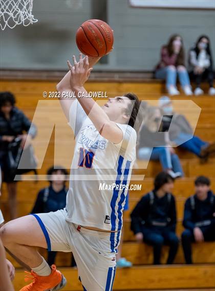 Thumbnail 1 in Rogers vs Graham-Kapowsin (SPSL 4A playoff) photogallery.