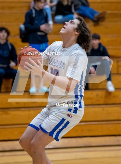 Thumbnail 2 in Rogers vs Graham-Kapowsin (SPSL 4A playoff) photogallery.