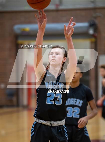 Thumbnail 2 in Rogers vs Graham-Kapowsin (SPSL 4A playoff) photogallery.