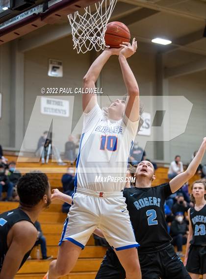 Thumbnail 3 in Rogers vs Graham-Kapowsin (SPSL 4A playoff) photogallery.