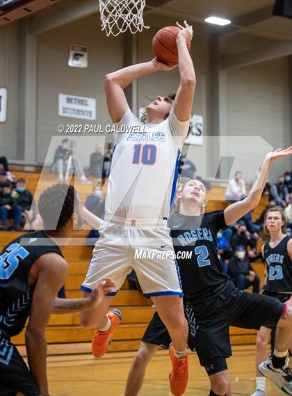 Thumbnail 2 in Rogers vs Graham-Kapowsin (SPSL 4A playoff) photogallery.