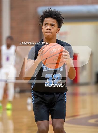 Thumbnail 1 in Rogers vs Graham-Kapowsin (SPSL 4A playoff) photogallery.