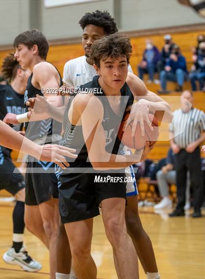 Thumbnail 1 in Rogers vs Graham-Kapowsin (SPSL 4A playoff) photogallery.