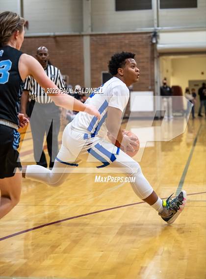 Thumbnail 2 in Rogers vs Graham-Kapowsin (SPSL 4A playoff) photogallery.