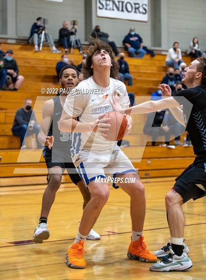 Thumbnail 1 in Rogers vs Graham-Kapowsin (SPSL 4A playoff) photogallery.