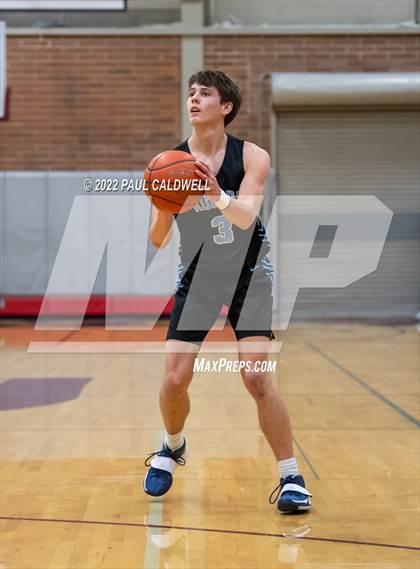 Thumbnail 1 in Rogers vs Graham-Kapowsin (SPSL 4A playoff) photogallery.