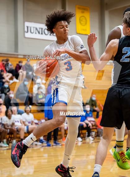 Thumbnail 2 in Rogers vs Graham-Kapowsin (SPSL 4A playoff) photogallery.