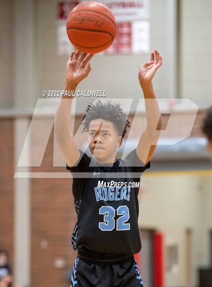 Thumbnail 3 in Rogers vs Graham-Kapowsin (SPSL 4A playoff) photogallery.