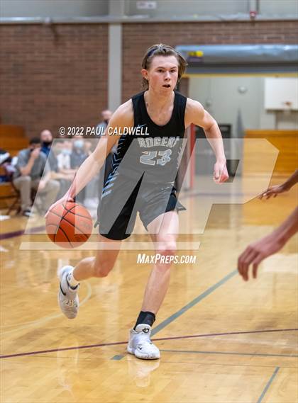 Thumbnail 2 in Rogers vs Graham-Kapowsin (SPSL 4A playoff) photogallery.