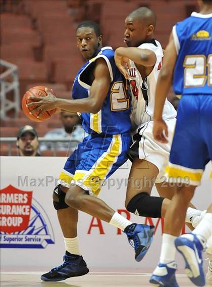 Thumbnail 1 in Gahr vs. Harvard-Westlake (CIF SS D3-A Final)  photogallery.
