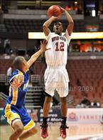 Harvard-Westlake's Austin Kelly (12) went for 30 against Gahr.
