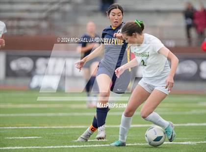 Thumbnail 1 in Bellevue vs Roosevelt (WIAA 3A Semifinal) photogallery.