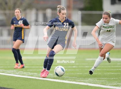 Thumbnail 1 in Bellevue vs Roosevelt (WIAA 3A Semifinal) photogallery.
