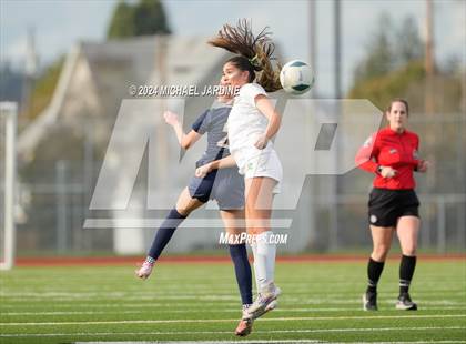 Thumbnail 3 in Bellevue vs Roosevelt (WIAA 3A Semifinal) photogallery.
