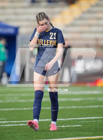 Thumbnail 1 in Bellevue vs Roosevelt (WIAA 3A Semifinal) photogallery.