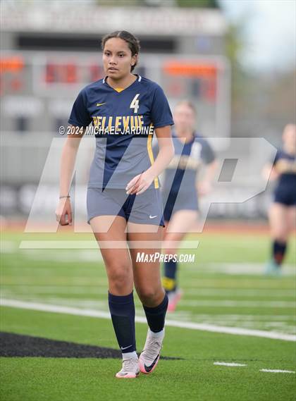 Thumbnail 2 in Bellevue vs Roosevelt (WIAA 3A Semifinal) photogallery.