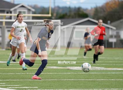Thumbnail 3 in Bellevue vs Roosevelt (WIAA 3A Semifinal) photogallery.